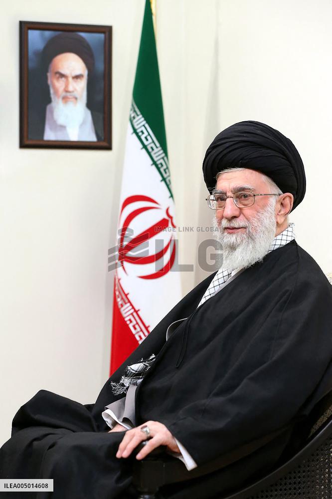 File photo of Ayatollah Ali Khamenei and Nicolas Maduro in 2015 - Tehran