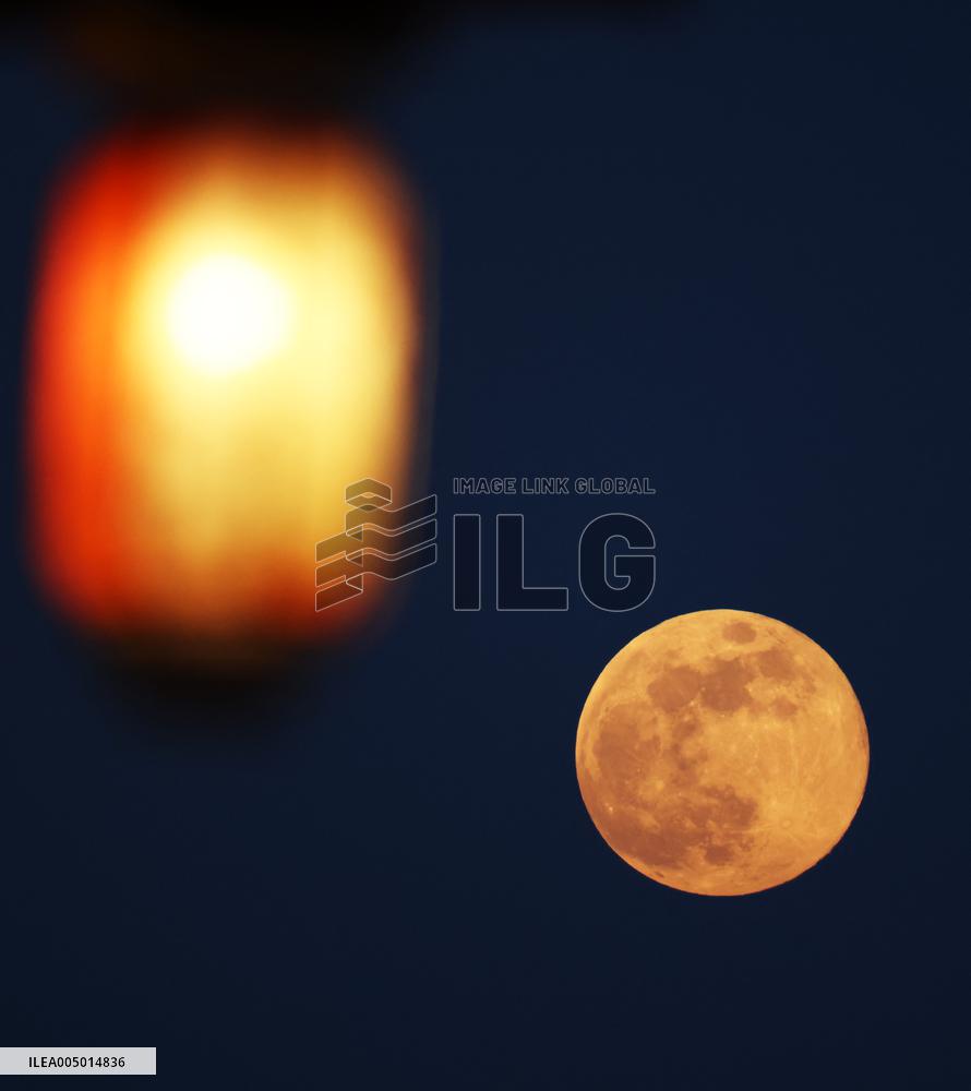 Wolf Moon Supermoon - China