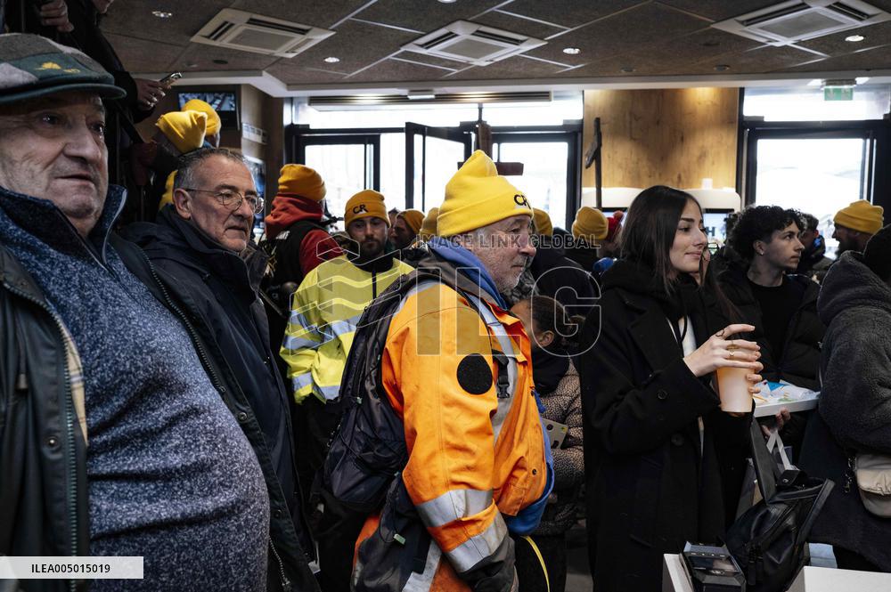 Farmers' Union Protest Against the Government's management of the DNC - Toulouse