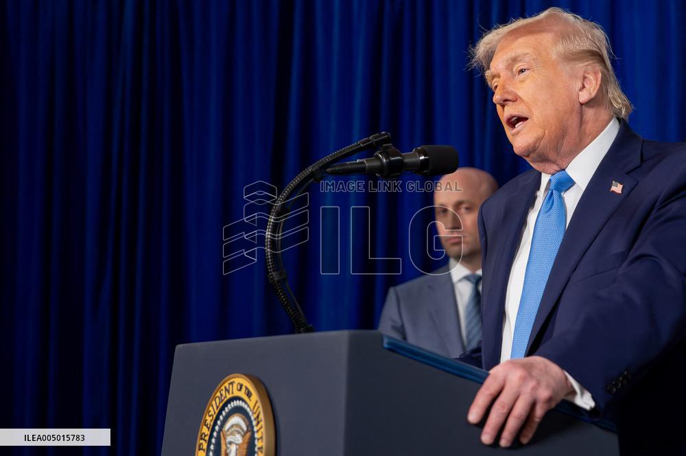 Donald Trump at news conference at the Mar-a-Lago Club in Palm Beach