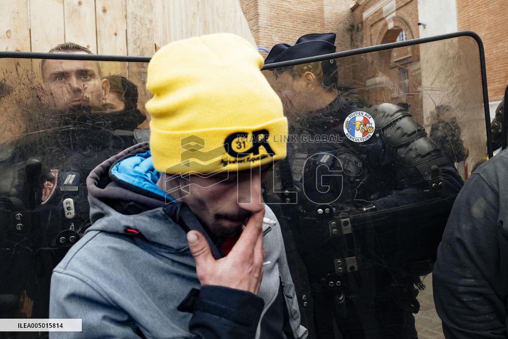 Action By The Inter-Union Group Of Farmers In Toulouse