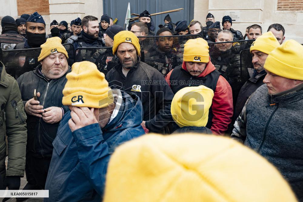 Action By The Inter-Union Group Of Farmers In Toulouse