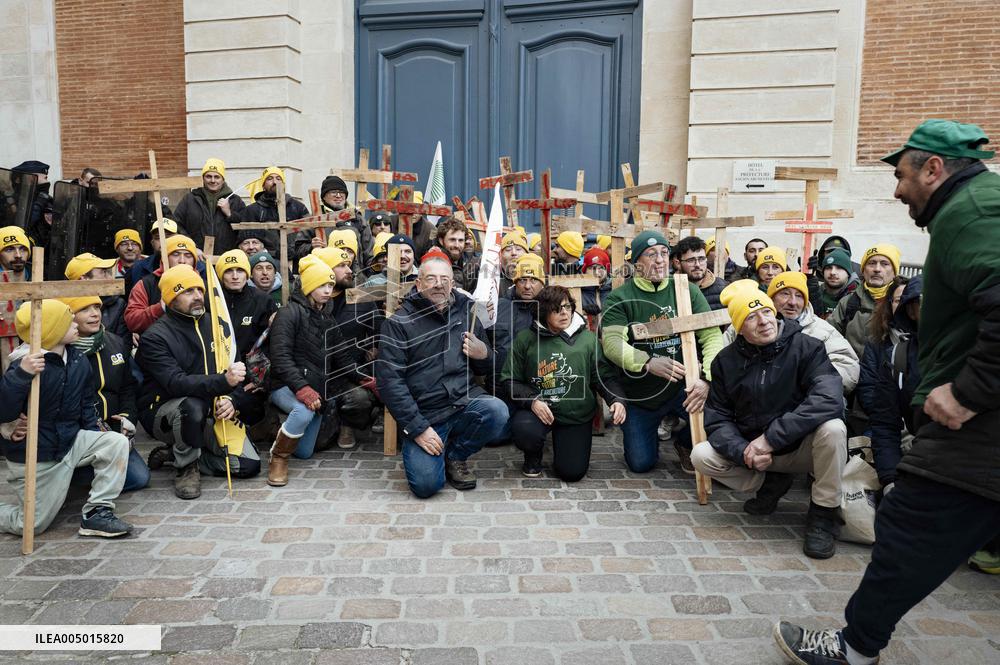 Action By The Inter-Union Group Of Farmers In Toulouse