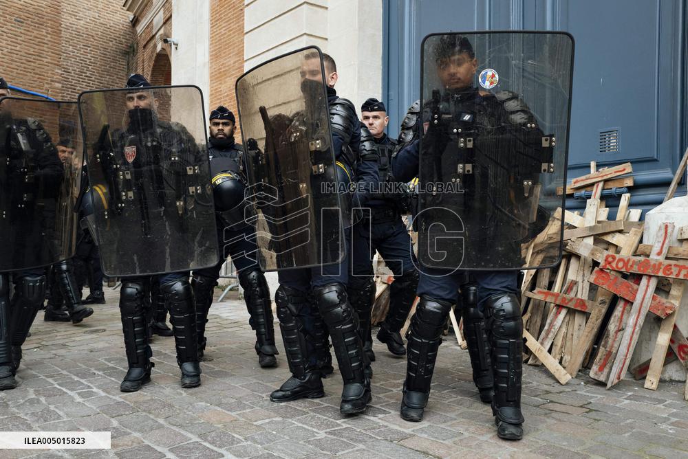 Action By The Inter-Union Group Of Farmers In Toulouse