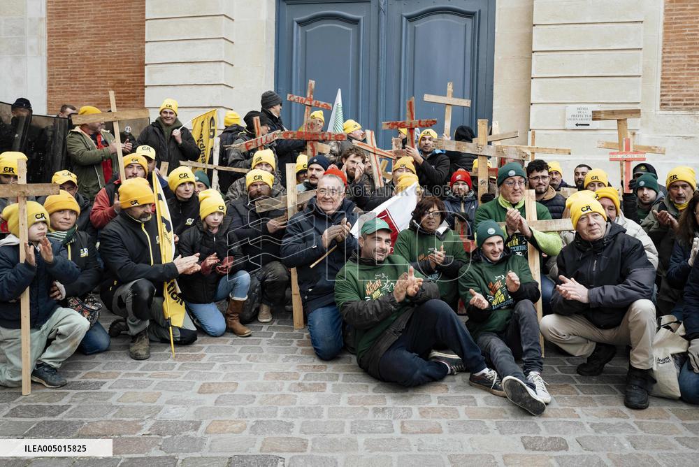 Action By The Inter-Union Group Of Farmers In Toulouse