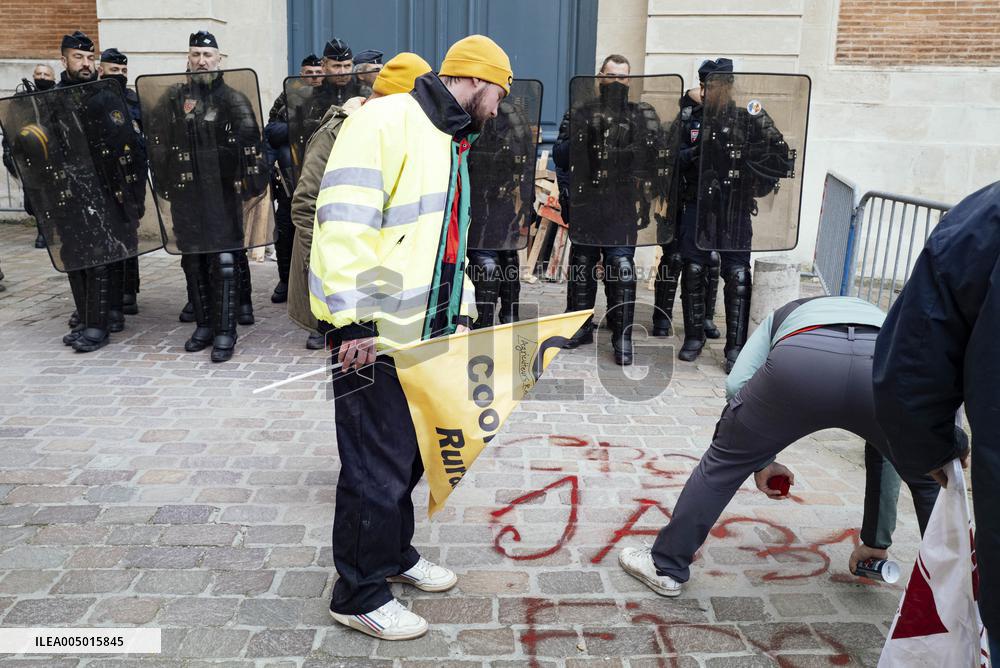 Action By The Inter-Union Group Of Farmers In Toulouse