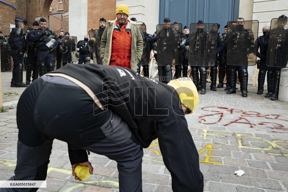 Action By The Inter-Union Group Of Farmers In Toulouse