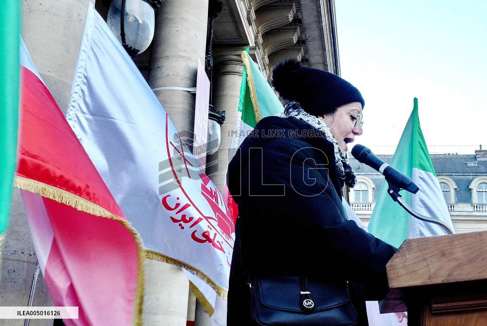 Demo to support Resistance Fighters of Iran in Paris