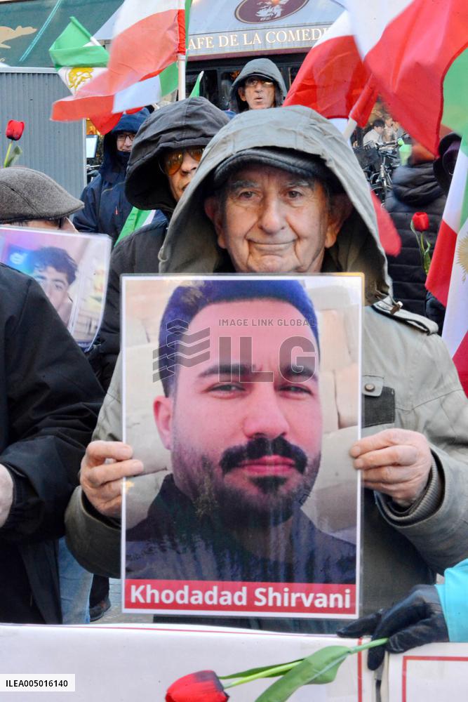 Demo to support Resistance Fighters of Iran in Paris