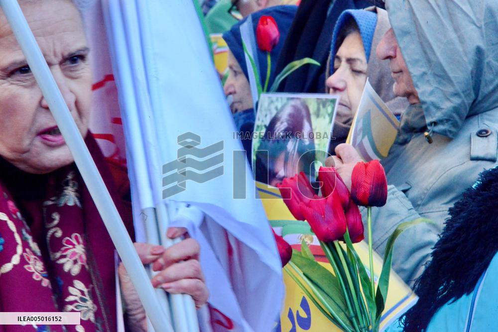 Demo to support Resistance Fighters of Iran in Paris