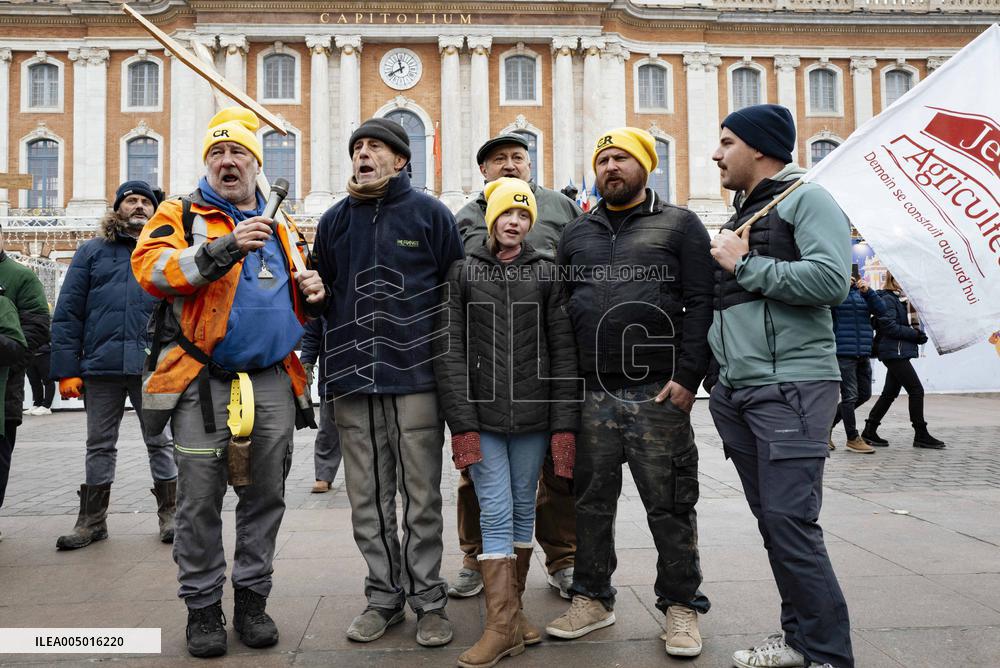 Action By The Inter-Union Group Of Farmers In Toulouse