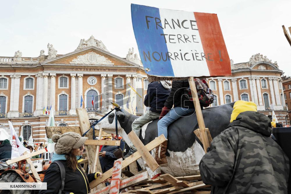 Action By The Inter-Union Group Of Farmers In Toulouse