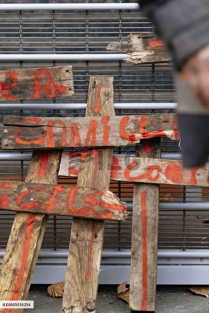 Farmers procession through the streets of Toulouse