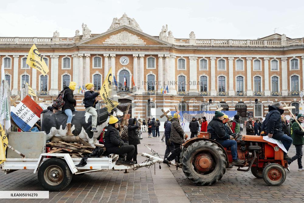 Action By The Inter-Union Group Of Farmers In Toulouse