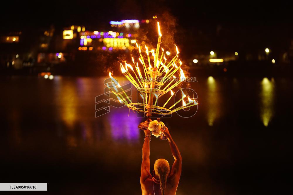 Maha Aarti Prayer On Paush Purnima - India