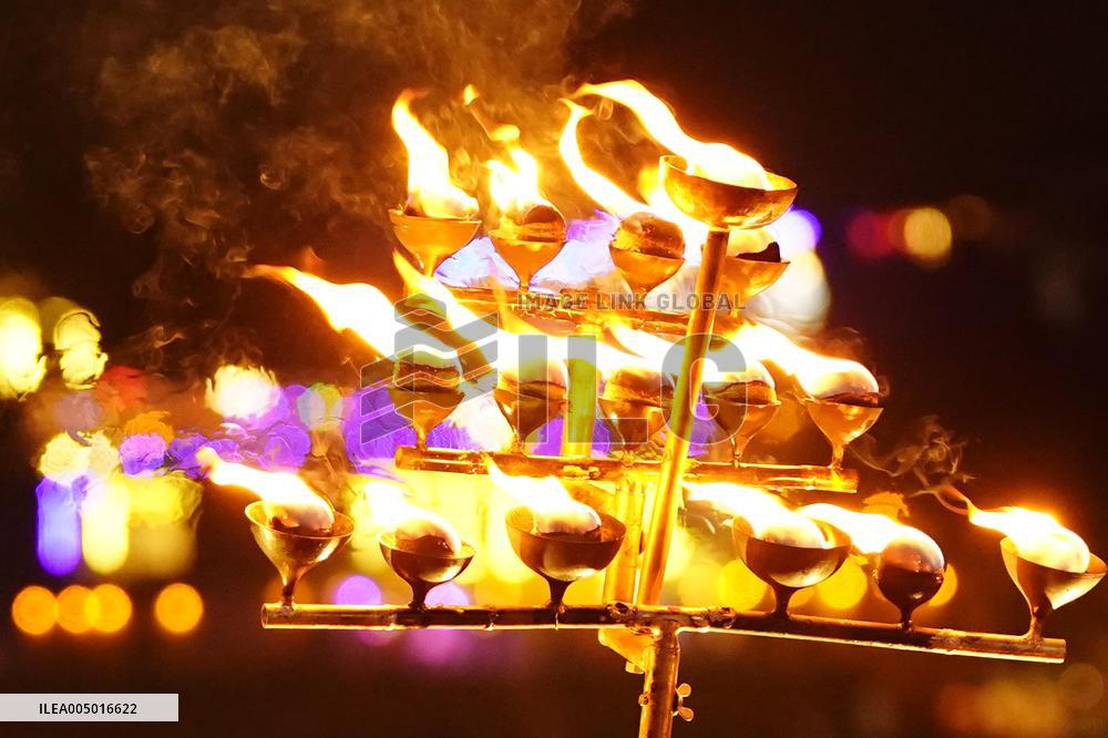 Maha Aarti Prayer On Paush Purnima - India