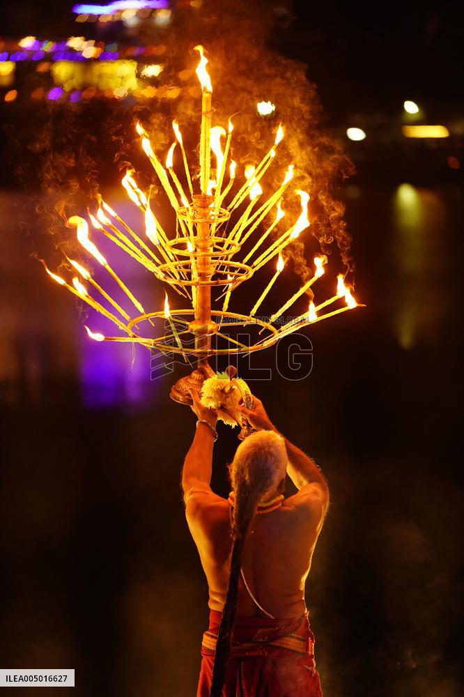 Maha Aarti Prayer On Paush Purnima - India