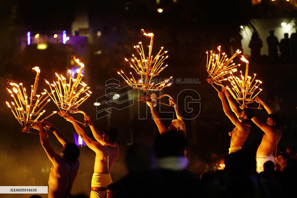Maha Aarti Prayer On Paush Purnima - India