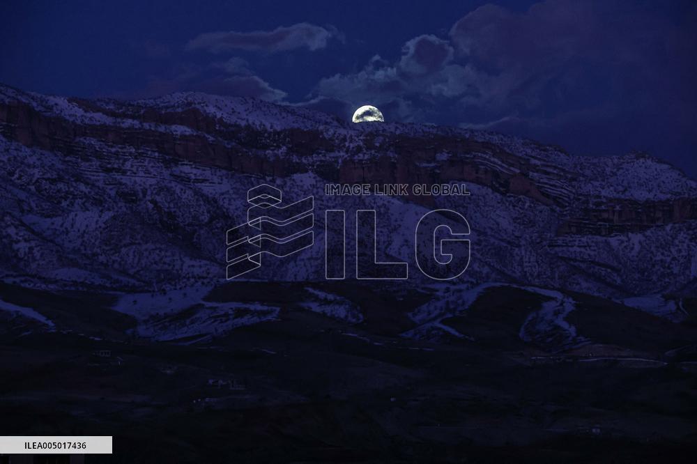 Wolf Moon Supermoon - Iraq