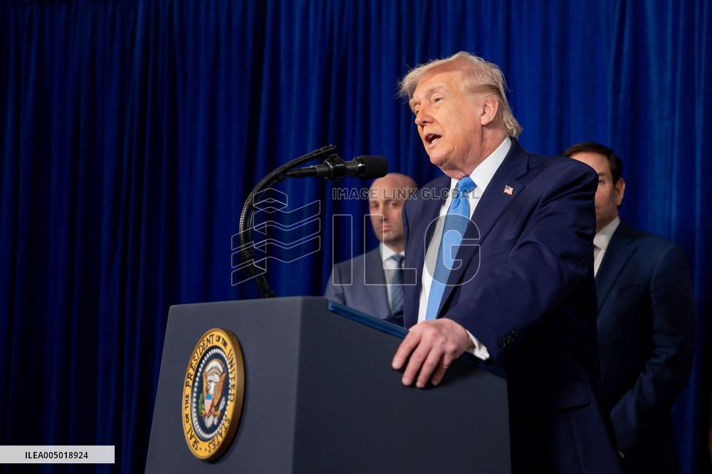 Donald Trump at news conference at the Mar-a-Lago Club in Palm Beach