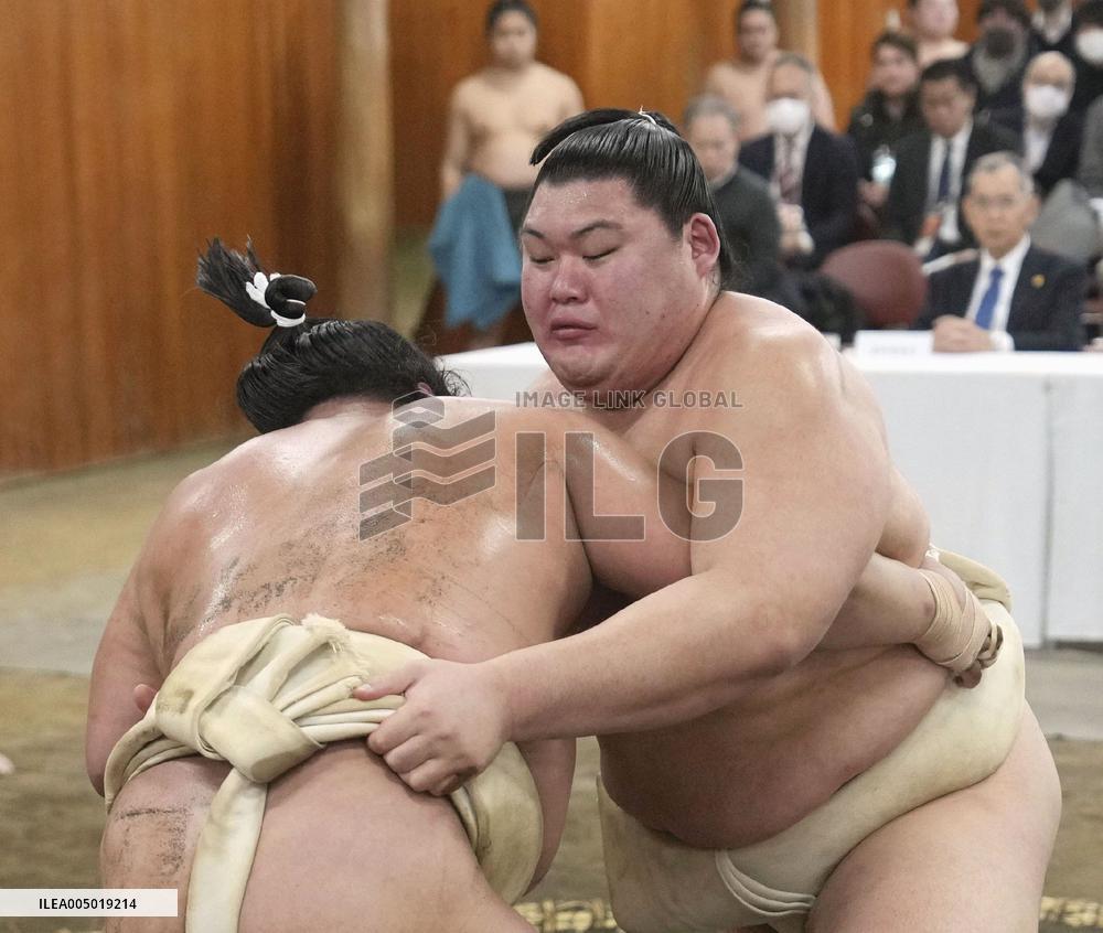New Year Grand Sumo Tournament