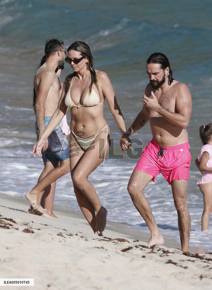 Heidi Klum And Tom Kaulitz Beachside - St Barths