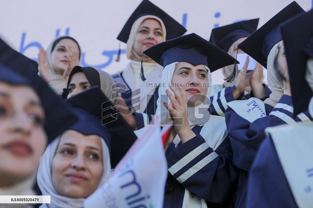 Gazas New Doctors Graduate