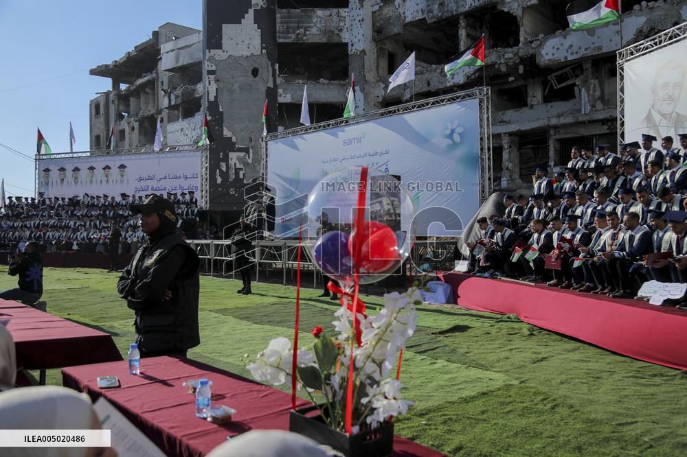 Gazas New Doctors Graduate