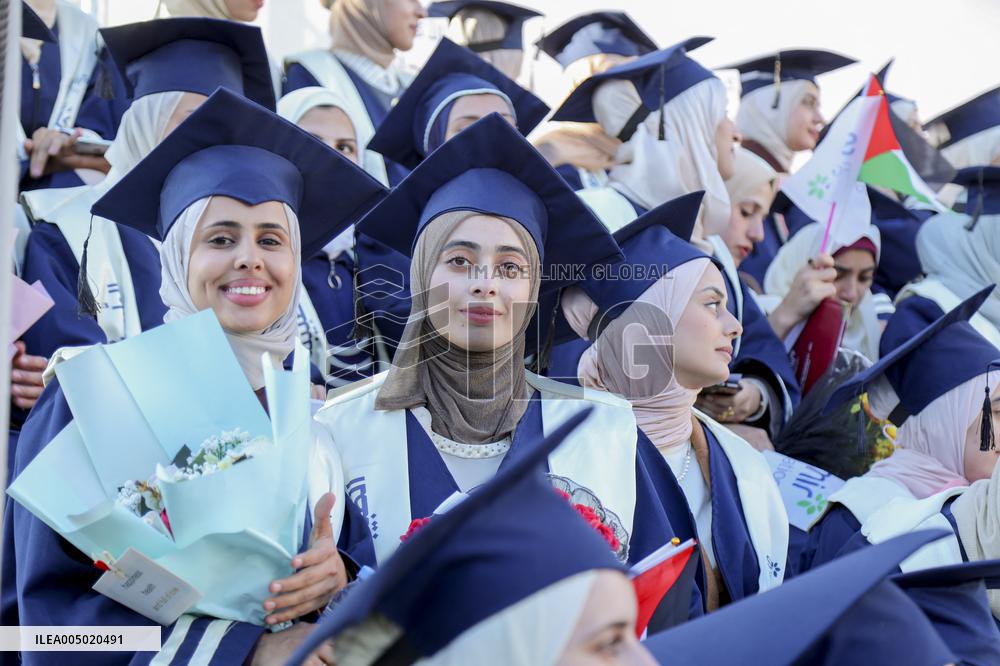 Gazas New Doctors Graduate