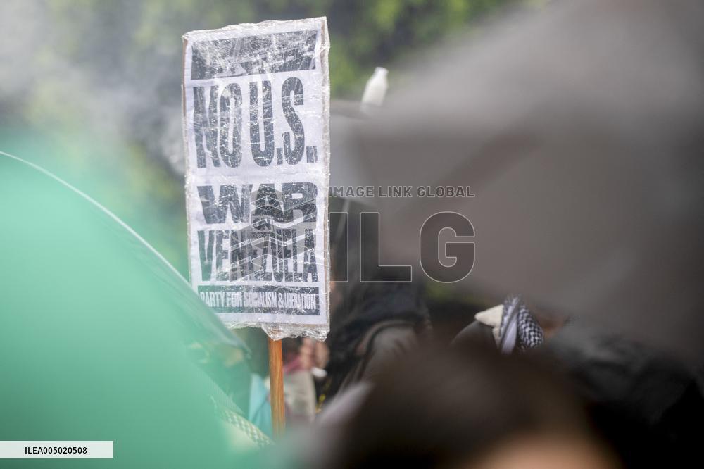 Los Angeles Rally Backs Venezuela - USA