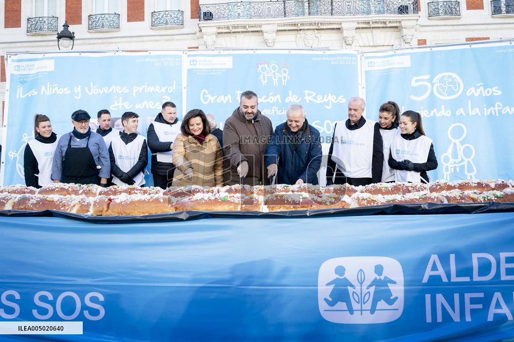 Traditional Roscón De Reyes of Aldeas Infantiles at Puerta Del Sol