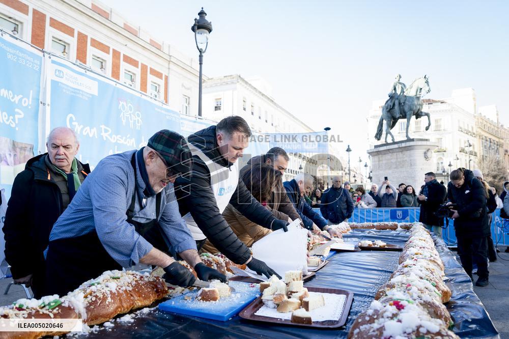 Traditional Roscón De Reyes of Aldeas Infantiles at Puerta Del Sol