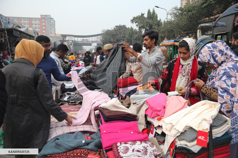 Winter Shopping During Cold Weather - Dhaka