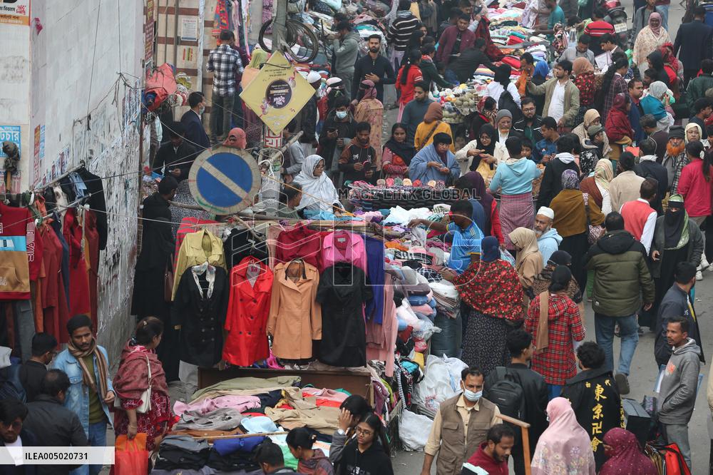 Winter Shopping During Cold Weather - Dhaka