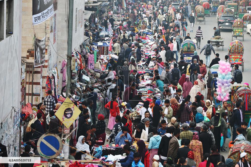 Winter Shopping During Cold Weather - Dhaka
