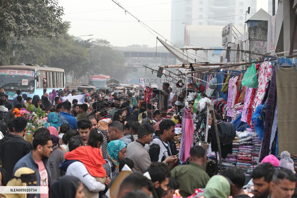 Winter Shopping During Cold Weather - Dhaka