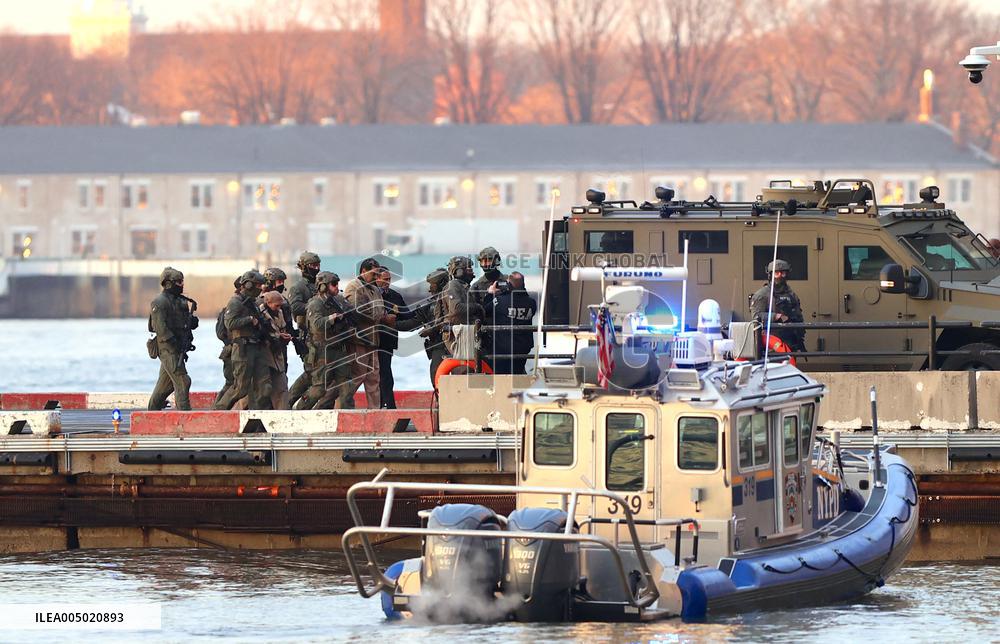 Maduro with Is Wife Arrive at New York Heliport - NYC
