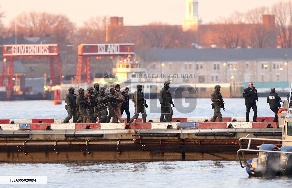 Maduro with Is Wife Arrive at New York Heliport - NYC