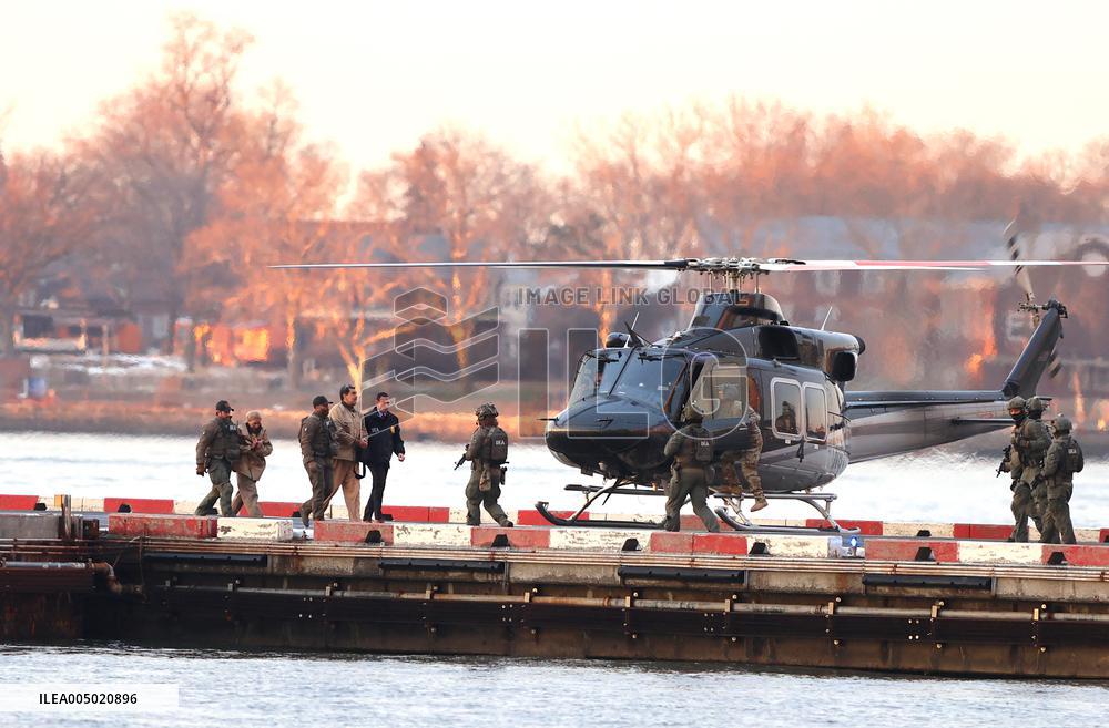 Maduro with Is Wife Arrive at New York Heliport - NYC