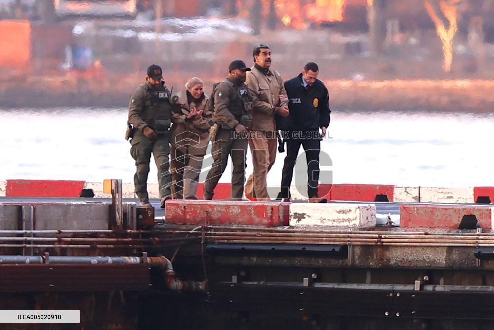 Maduro with Is Wife Arrive at New York Heliport - NYC