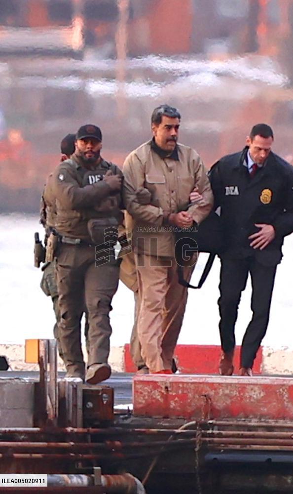 Maduro with Is Wife Arrive at New York Heliport - NYC