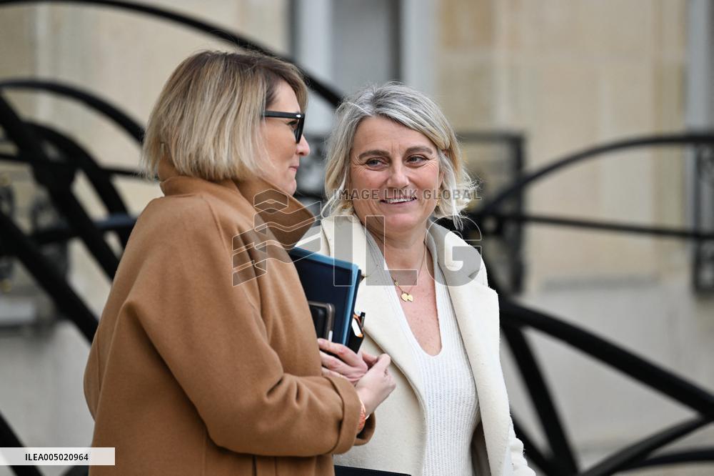 First Weekly Cabinet Meeting of 2026 - Paris