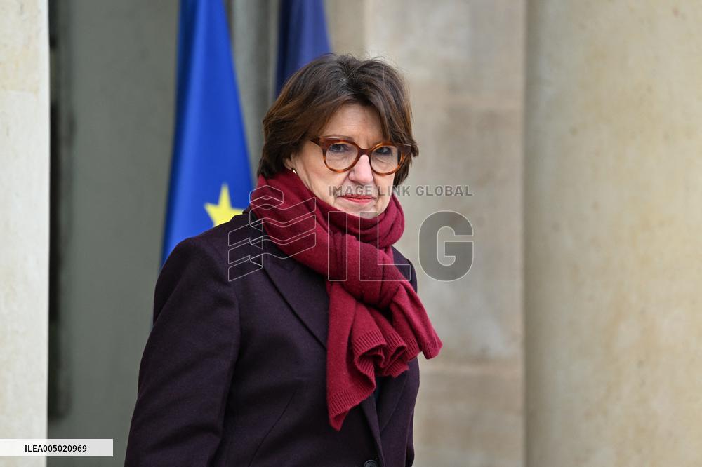 First Weekly Cabinet Meeting of 2026 - Paris