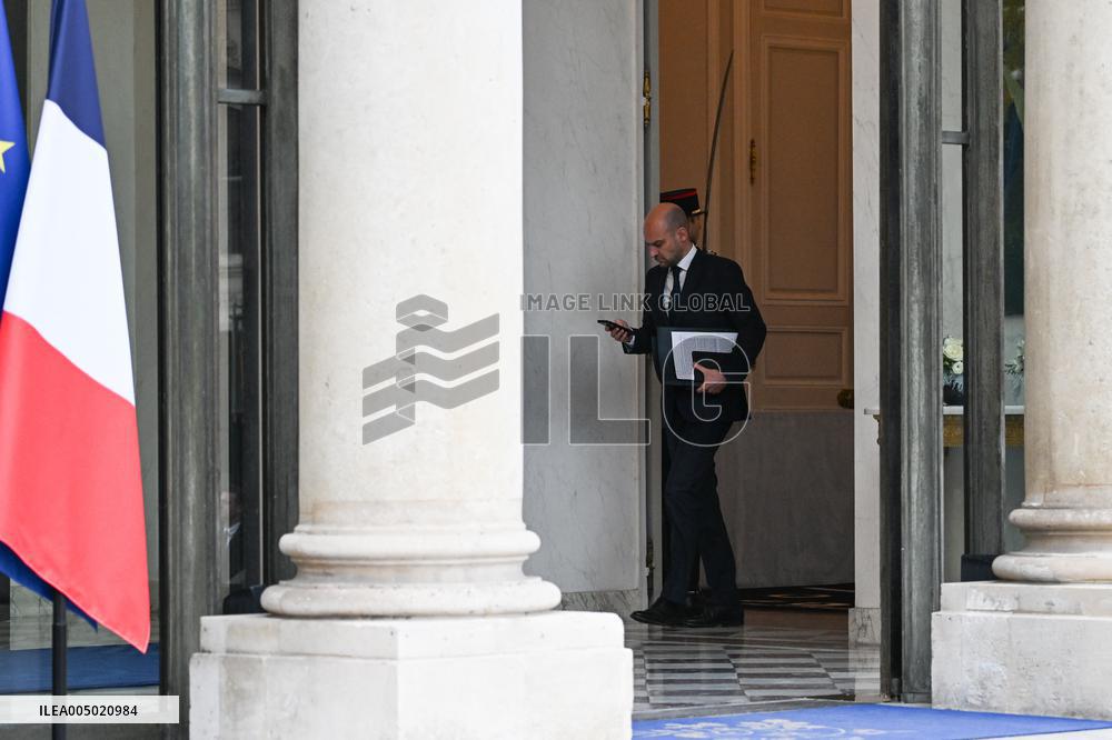 First Weekly Cabinet Meeting of 2026 - Paris