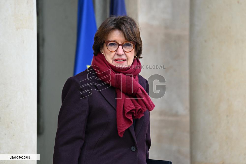 First Weekly Cabinet Meeting of 2026 - Paris