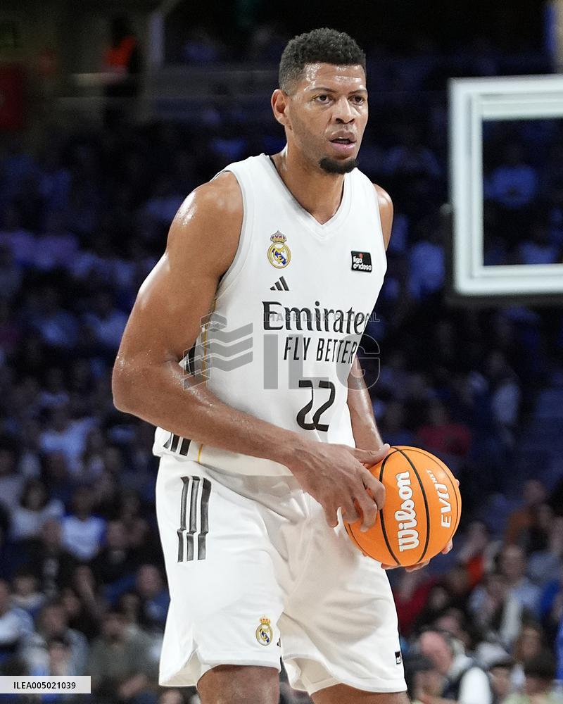 Liga Endesa - Real Madrid v FC Barcelona