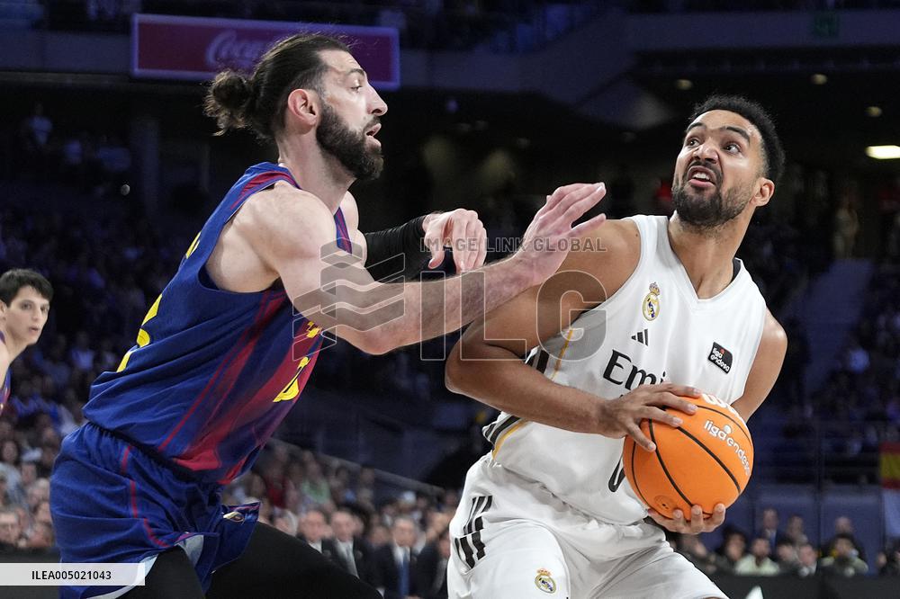 Liga Endesa - Real Madrid v FC Barcelona