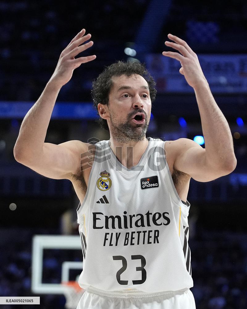 Liga Endesa - Real Madrid v FC Barcelona