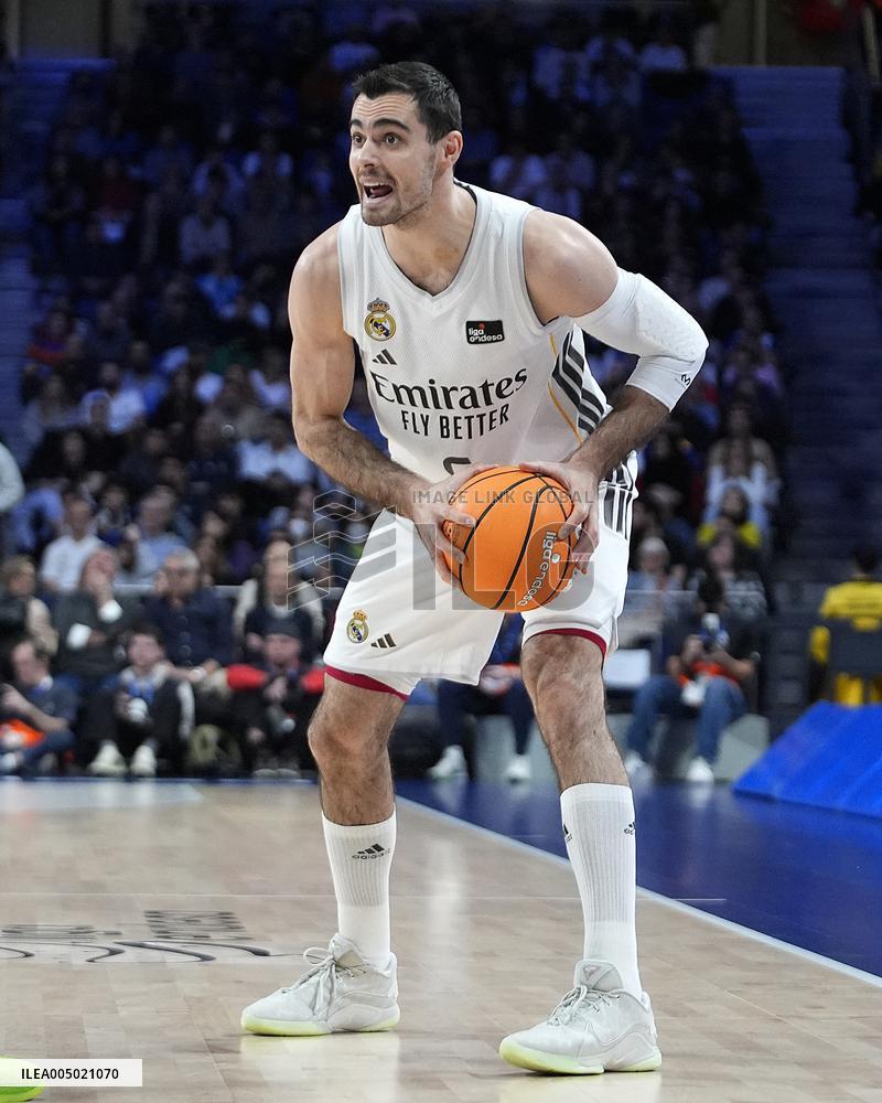 Liga Endesa - Real Madrid v FC Barcelona