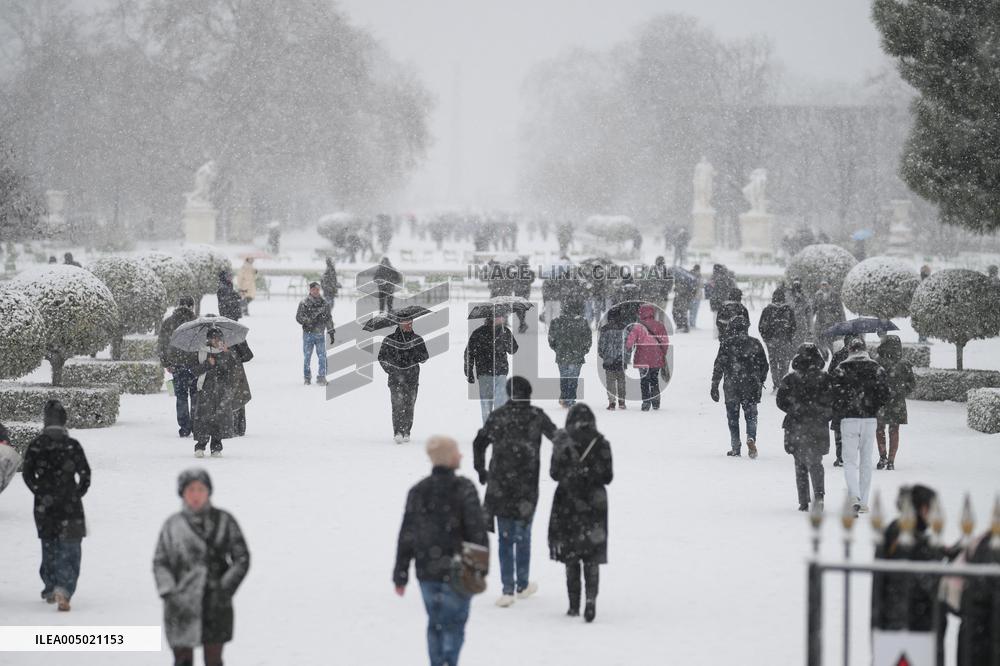 Paris Under the Snow